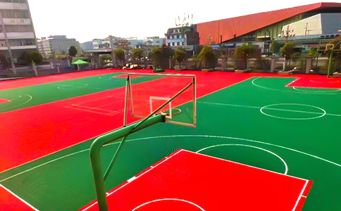 塑膠籃球場